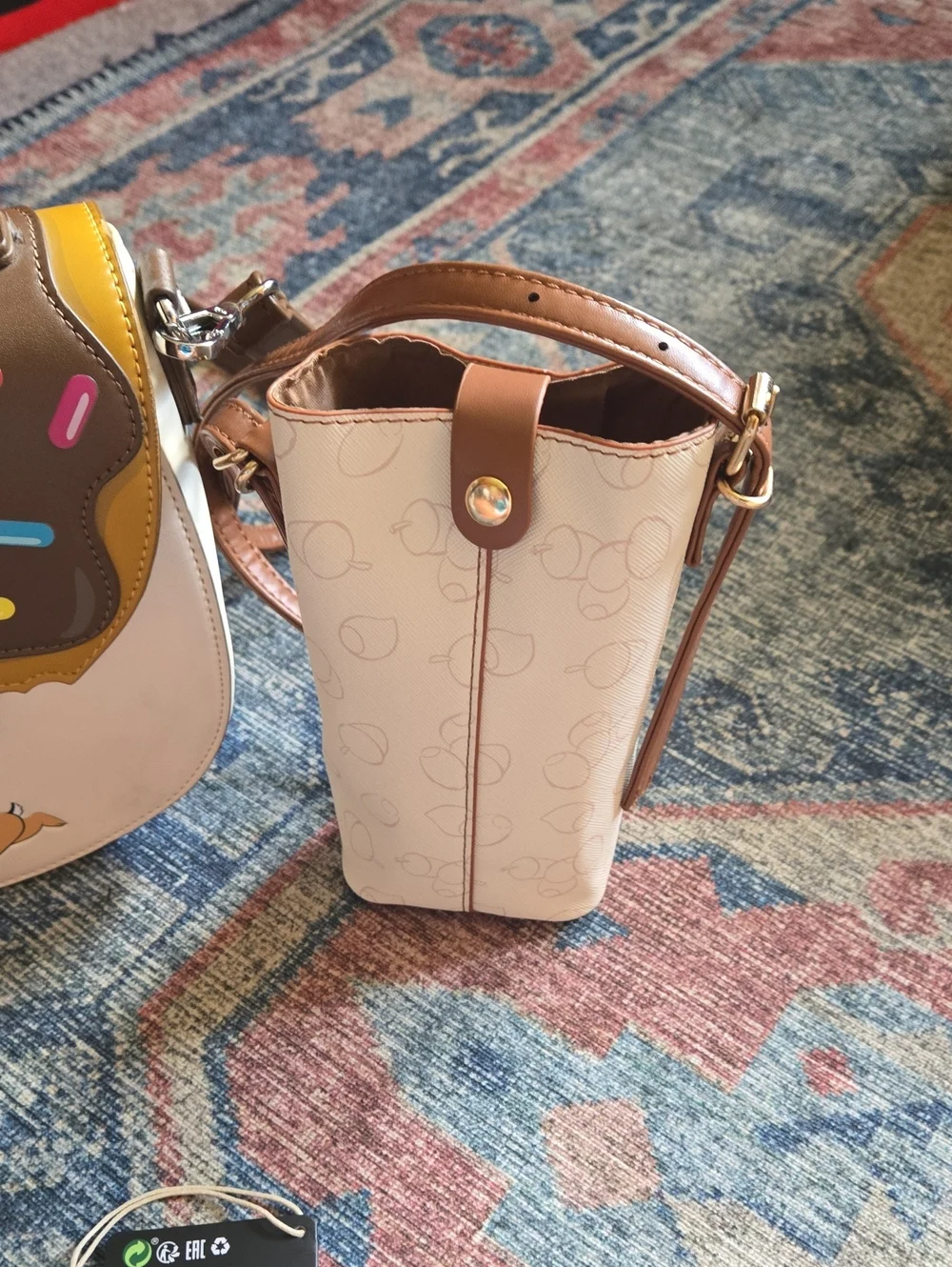 Disney Loungefly  Chip 'n' Dale Donut Purse - Brown, Cream & Yellow Set